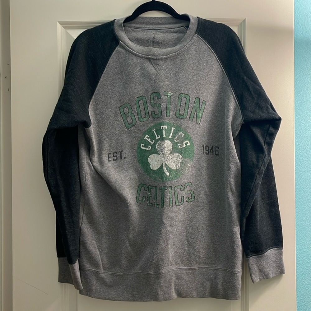 Boston Celtic sweater
